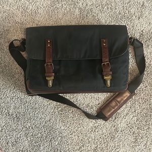 Ona Union Street Messenger Camera Bag